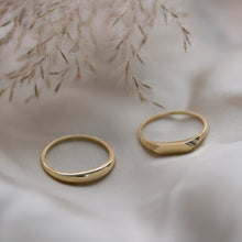 Load image into Gallery viewer, 10K YELLOW GOLD SLIM SIGNET RING
