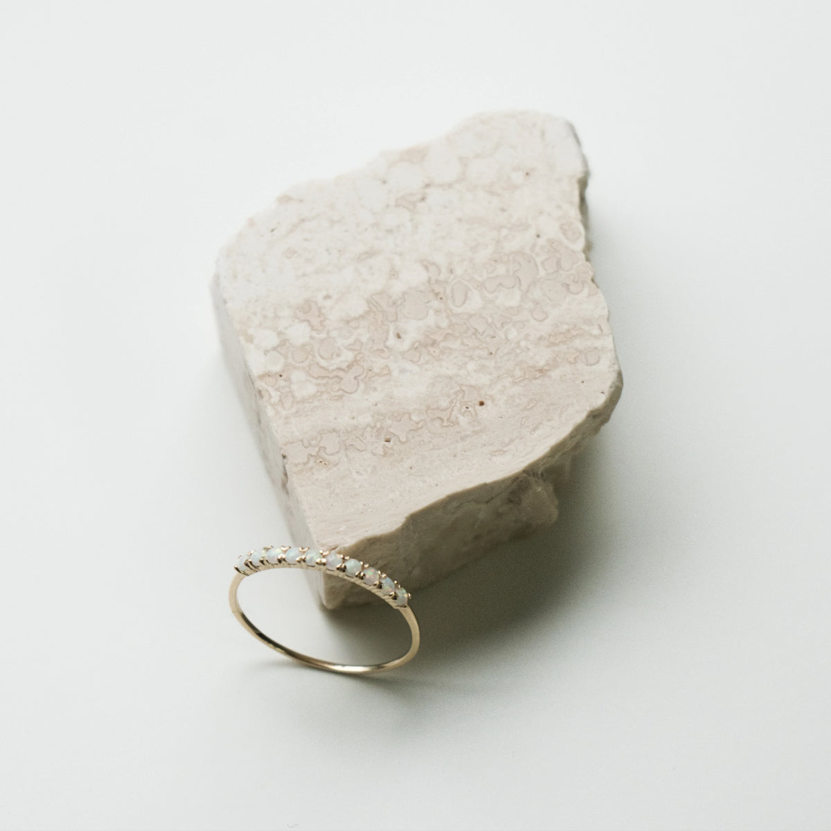 10K YELLOW GOLD OPAL RING